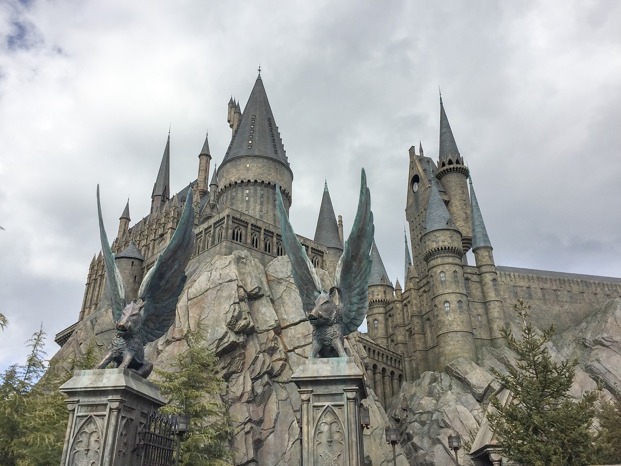 hogwarts castle hogwarts castle free photo