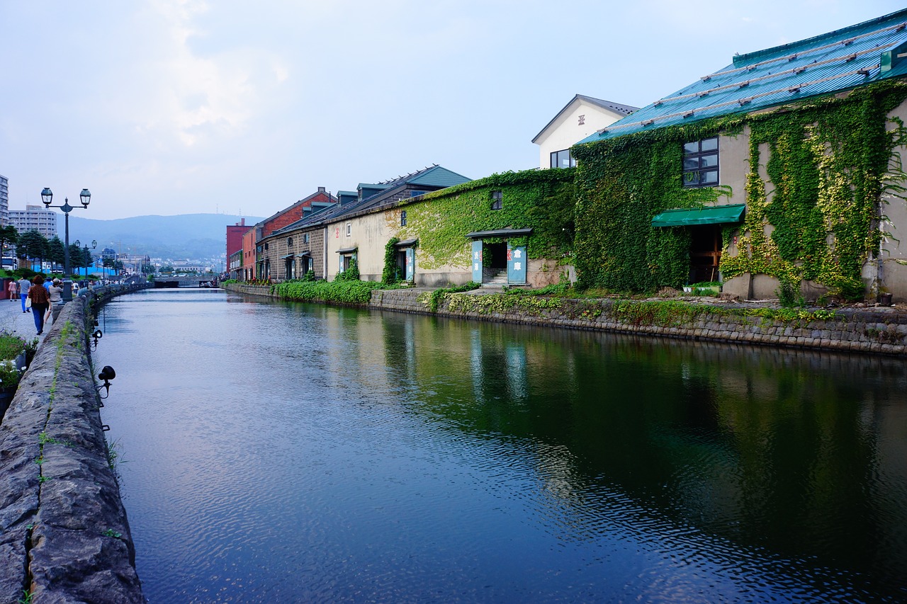 hokkaido otaru canal free photo