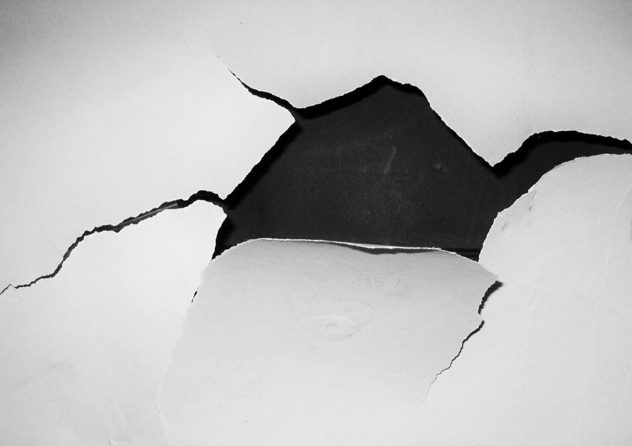hole crack wallpaper free photo