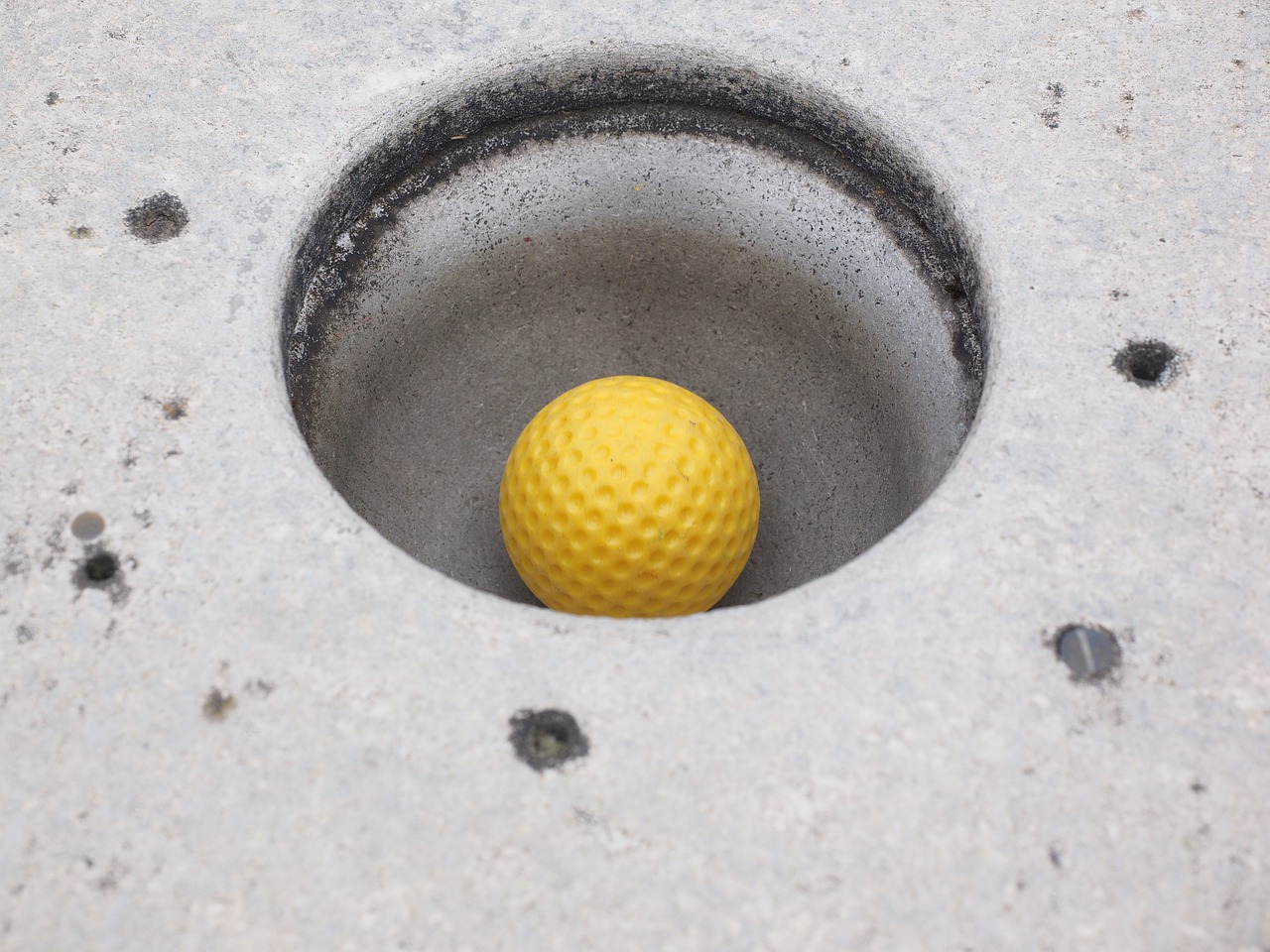 hole ball mini golf ball free photo