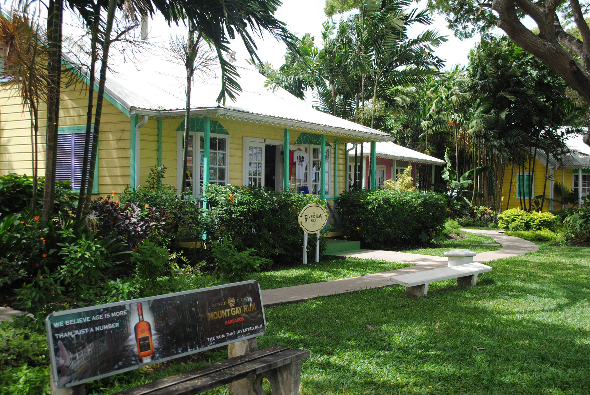 shop holetown barbados free photo