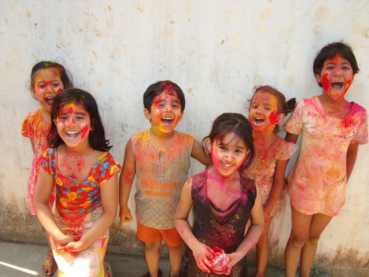 holi india children free photo