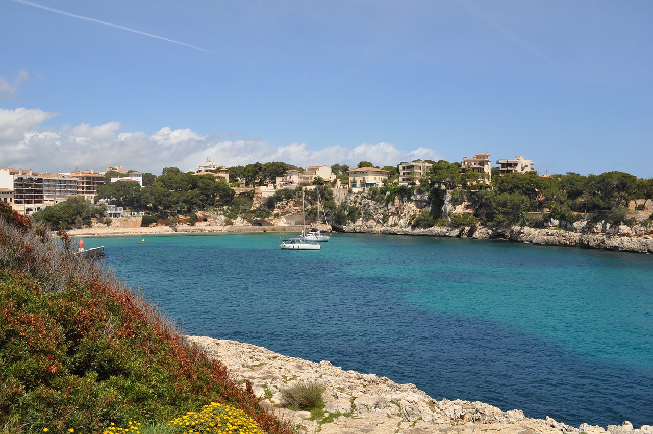 holiday coast mallorca free photo