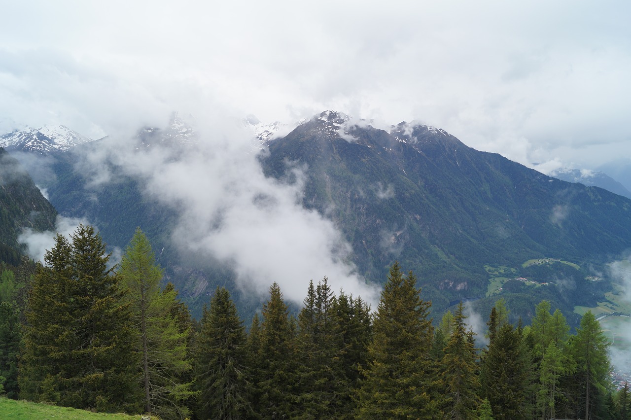 holiday austria mountains free photo