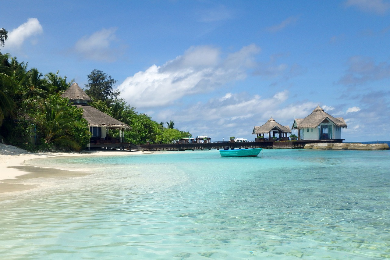 holiday paradise the maldives free photo