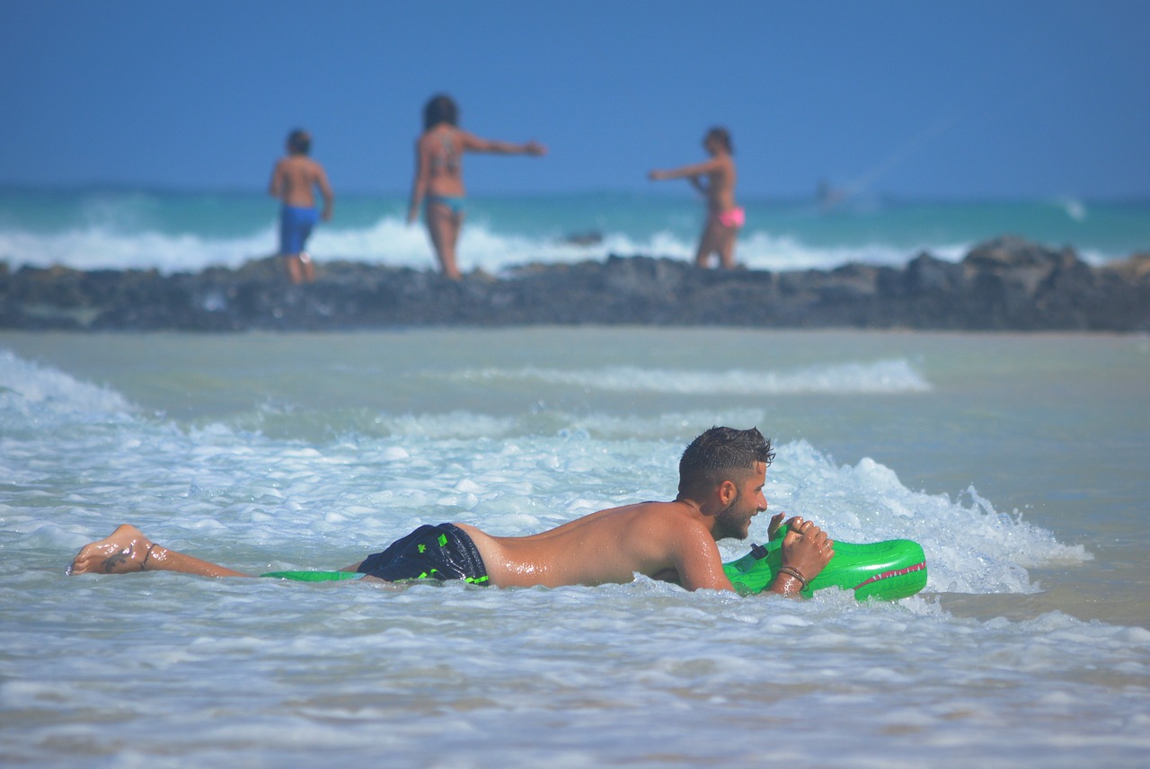 holiday people beach free photo