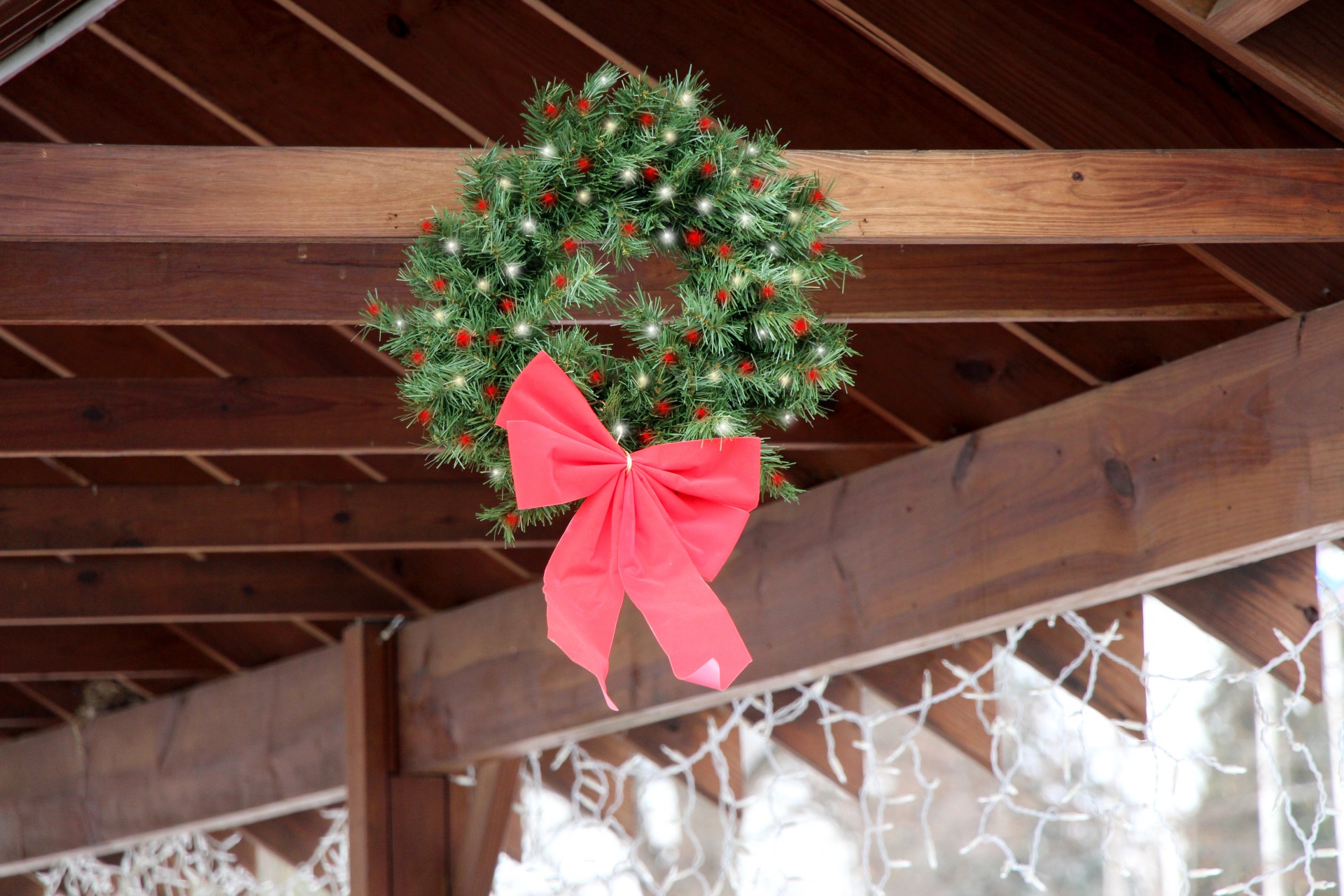 wreath holiday lights free photo