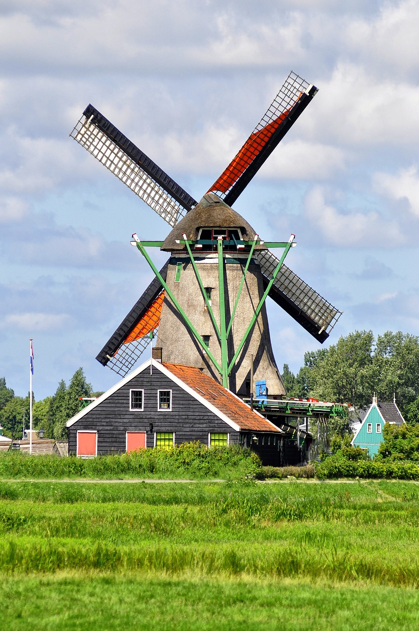 holland windmill zaanse schans free photo