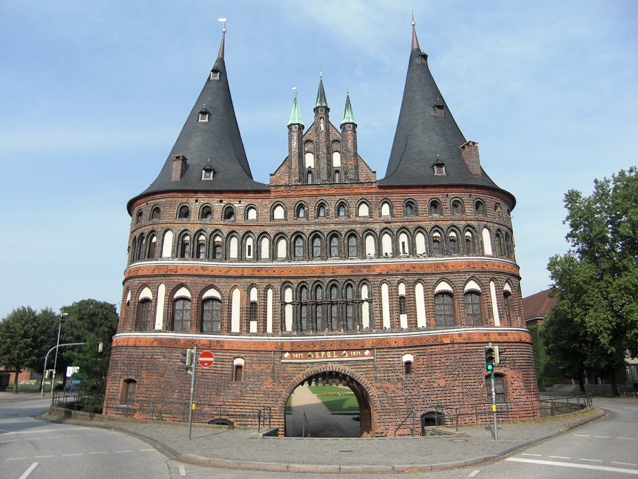 holsten gate lübeck goal free photo