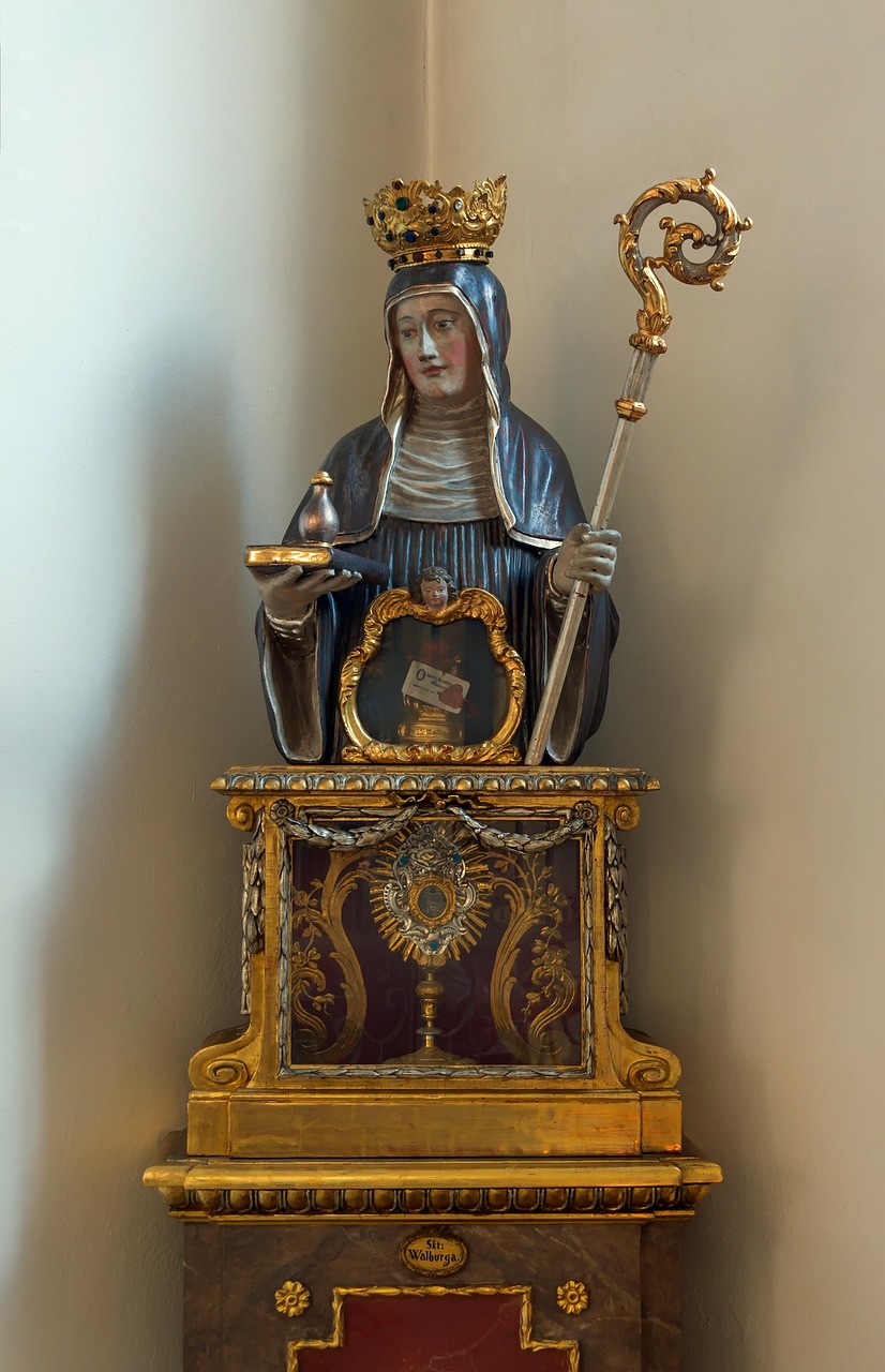 holy mary church icon free photo