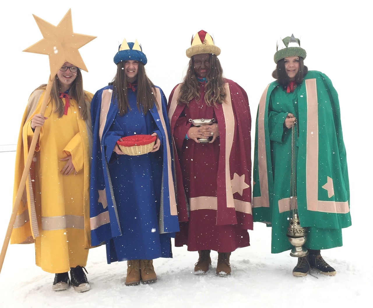 holy three kings holiday costumes free photo