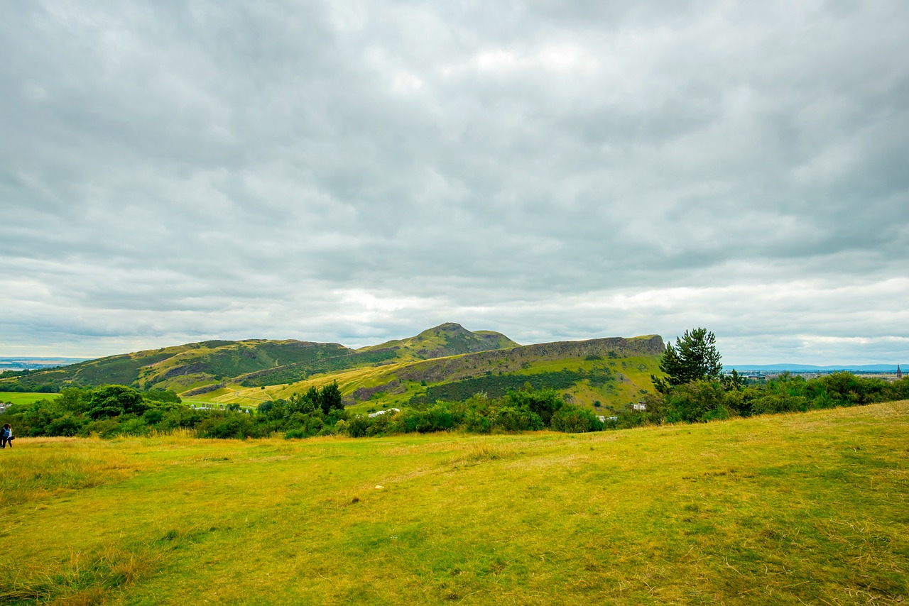 holyrood park edinburgh park holyrood free photo