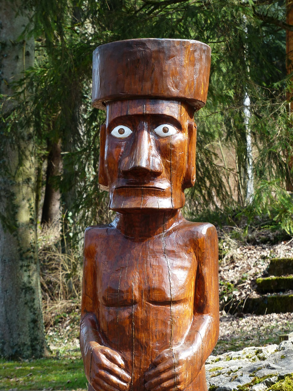 holzfigur carving view free photo