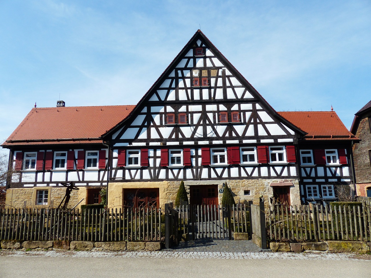 home fachwerkhaus farmhouse free photo