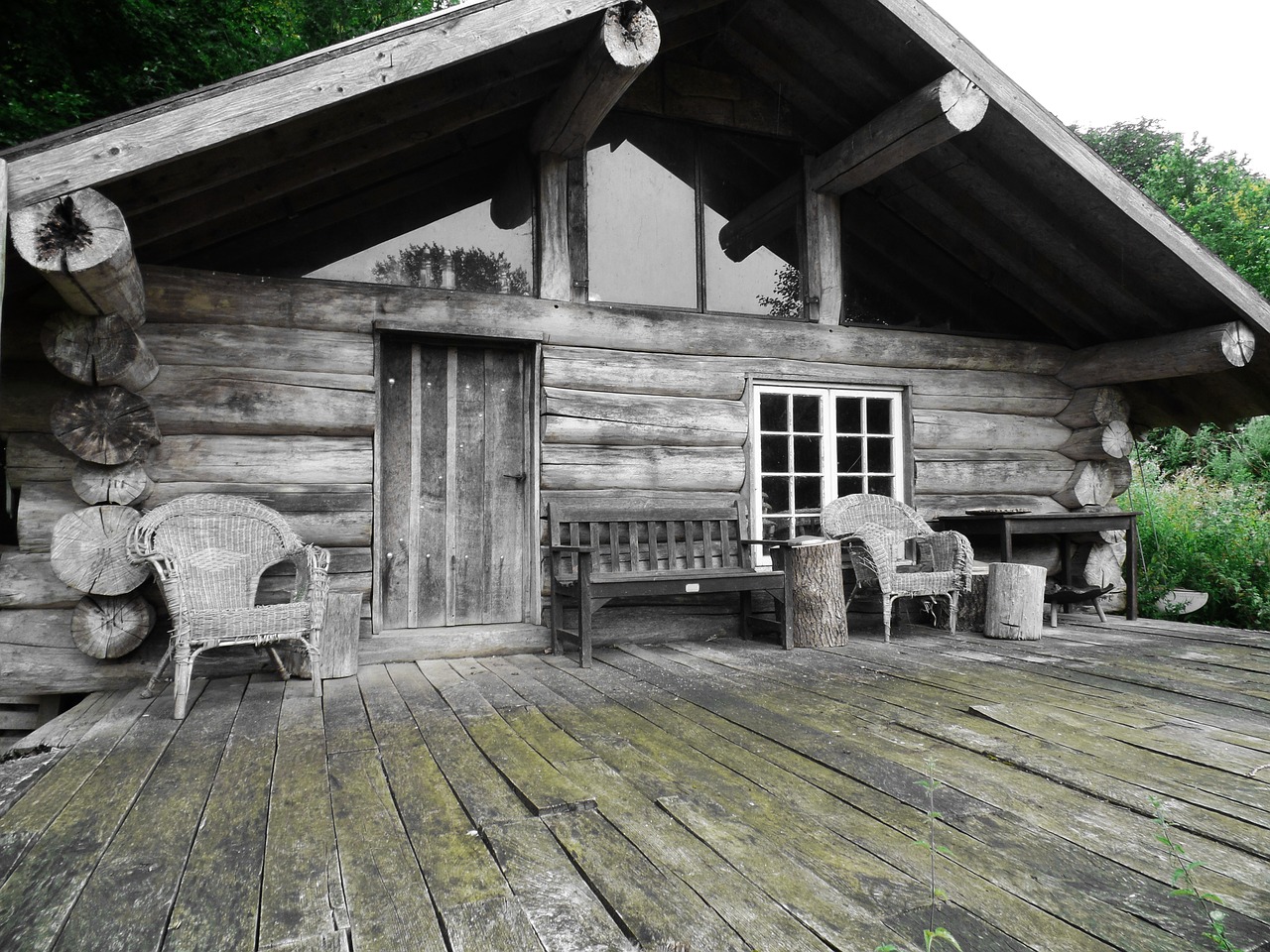 home log cabin vacation free photo