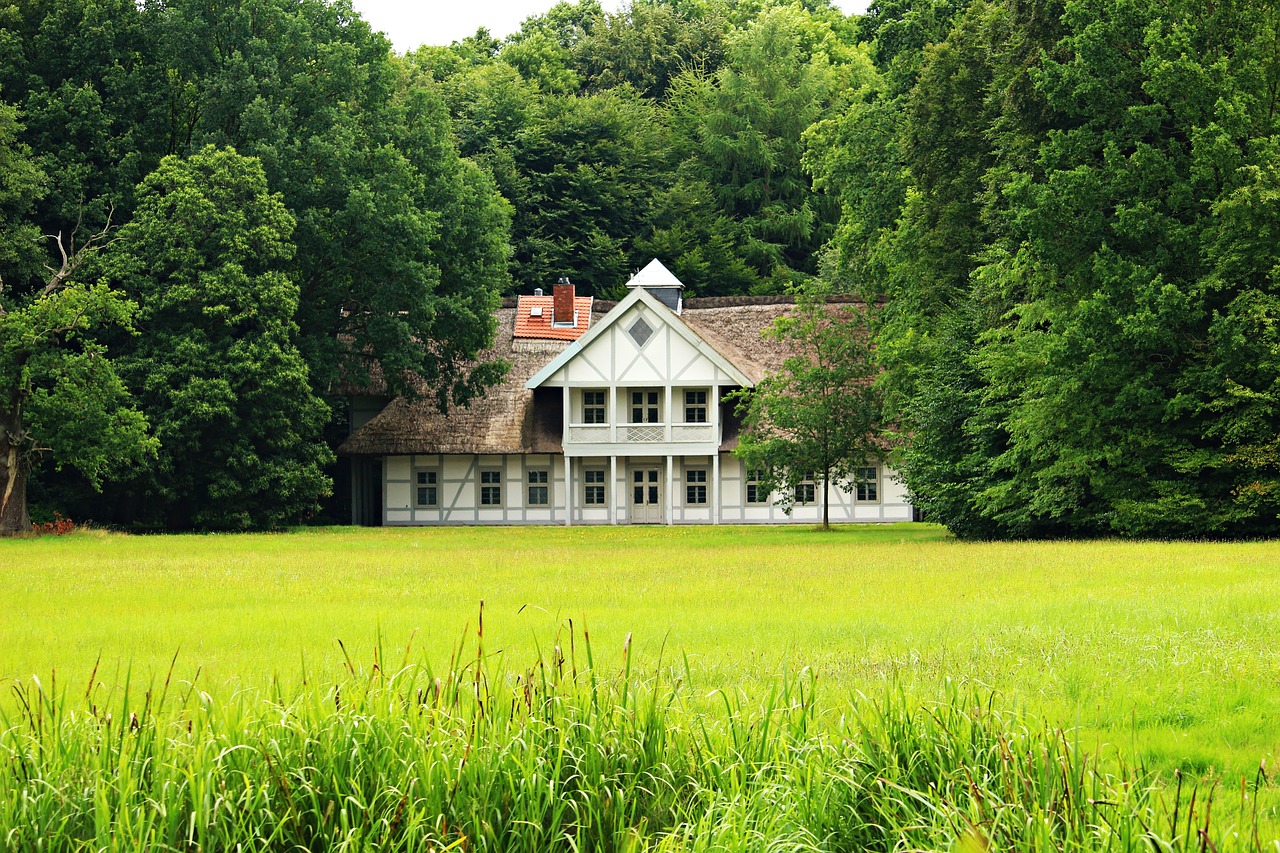 home swiss house truss free photo