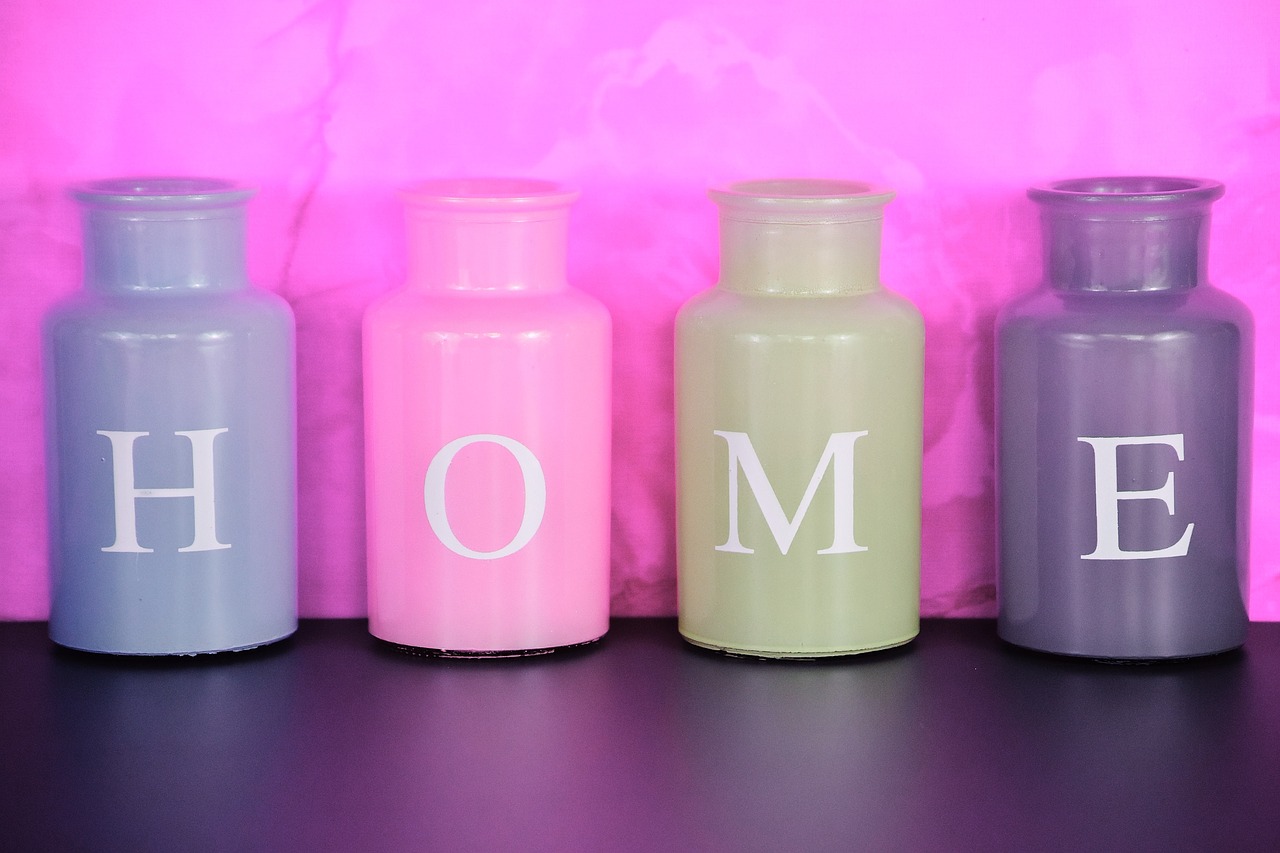 home at home vases free photo