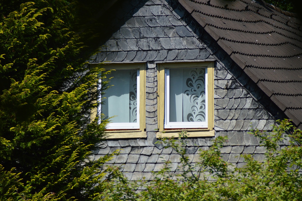 home window facade free photo