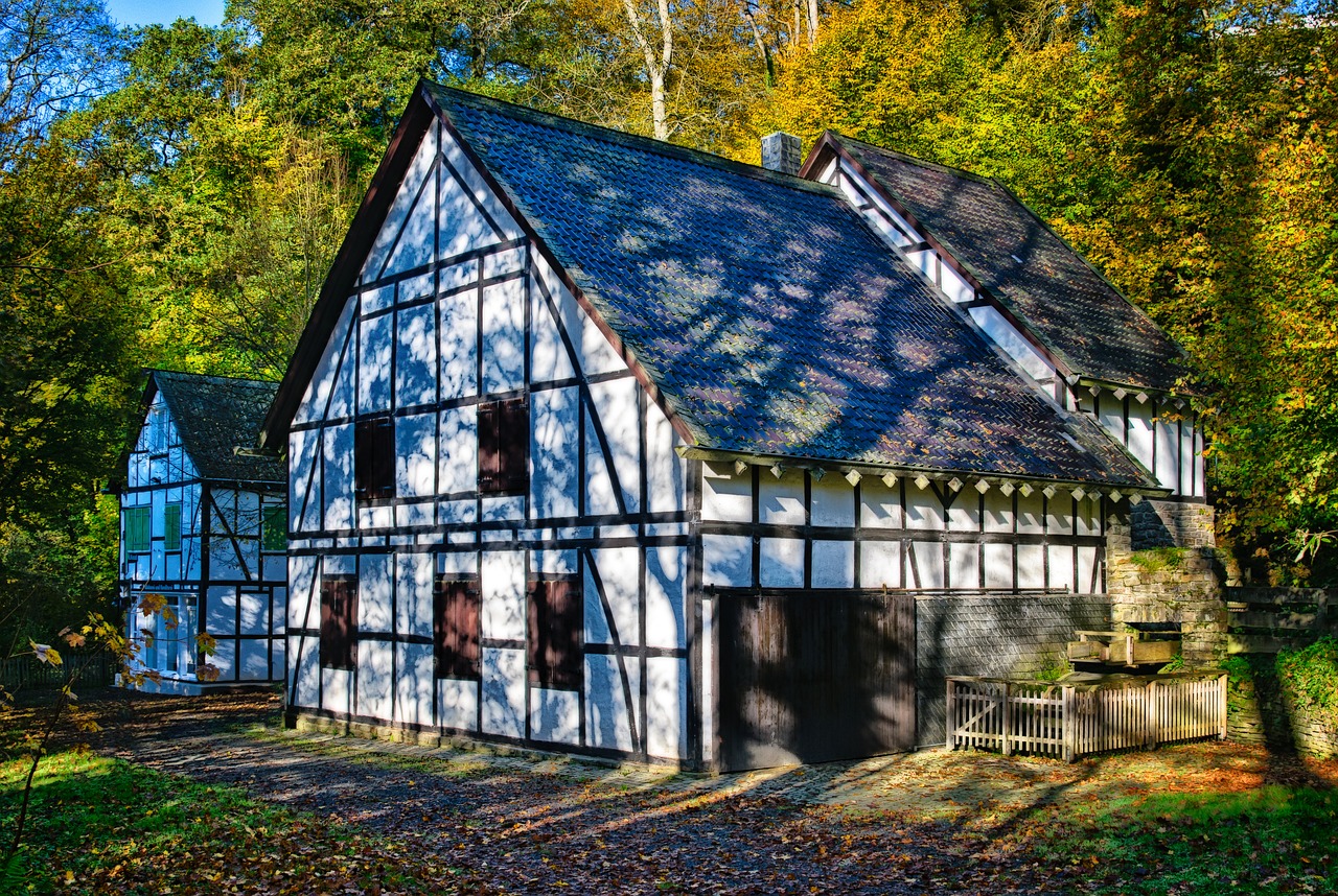 home truss historically free photo