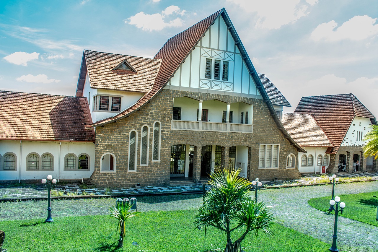 home architecture roof free photo