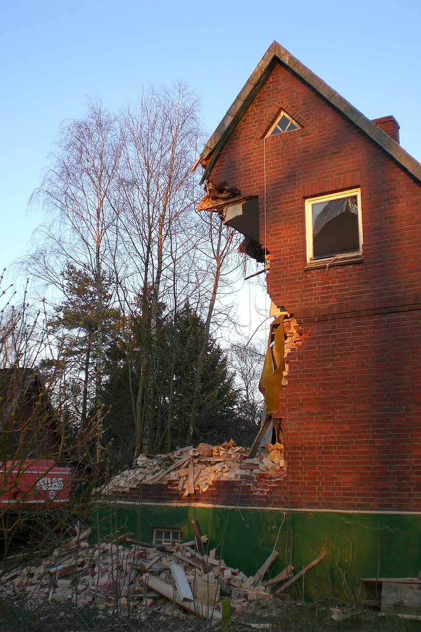 home demolition destroyed free photo