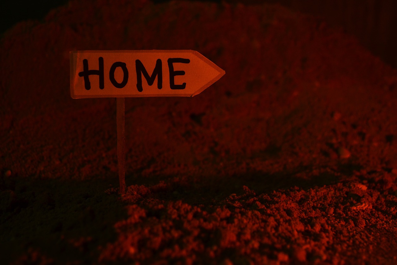 home sign plank free photo