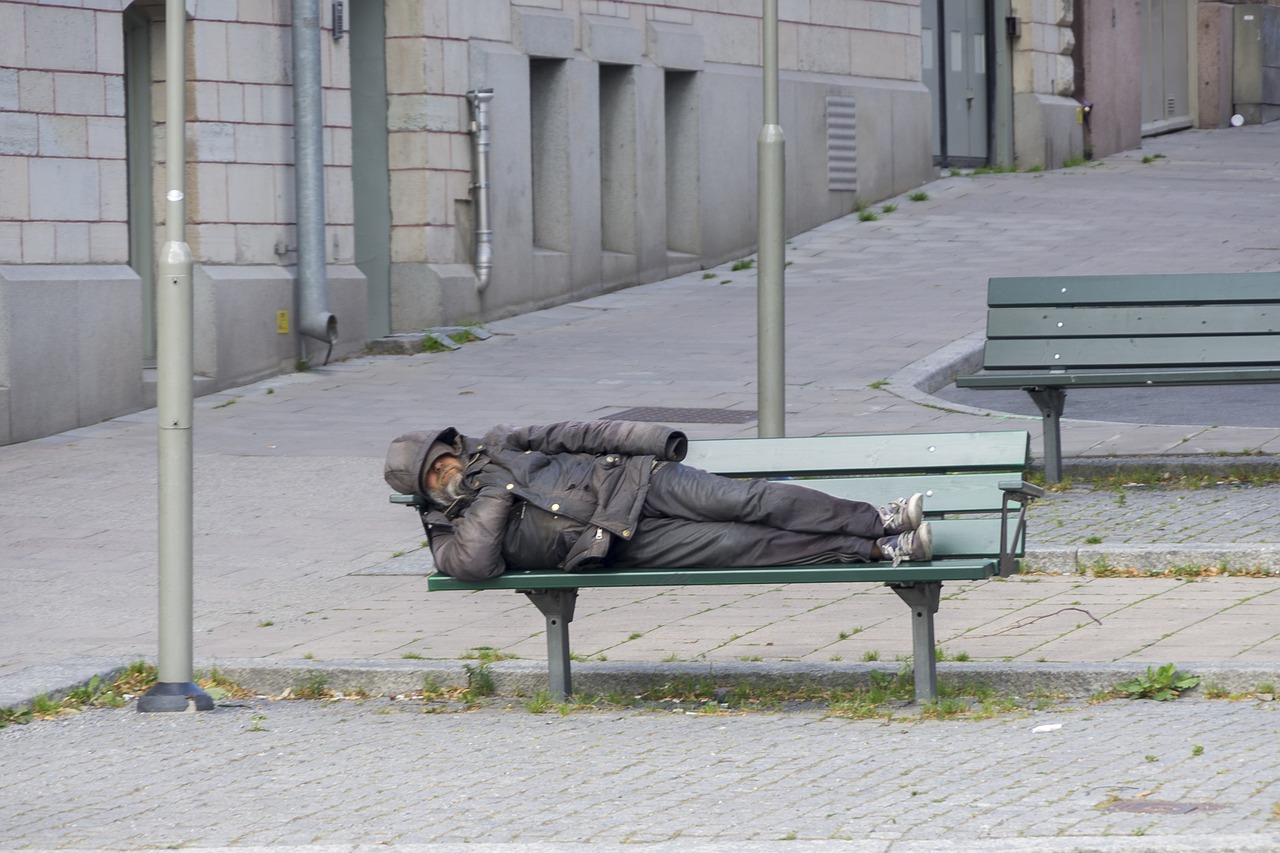 homeless  bench  city free photo