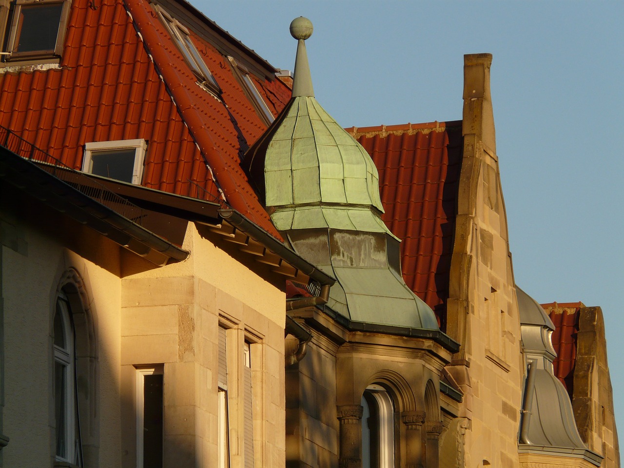 homes roofs city free photo