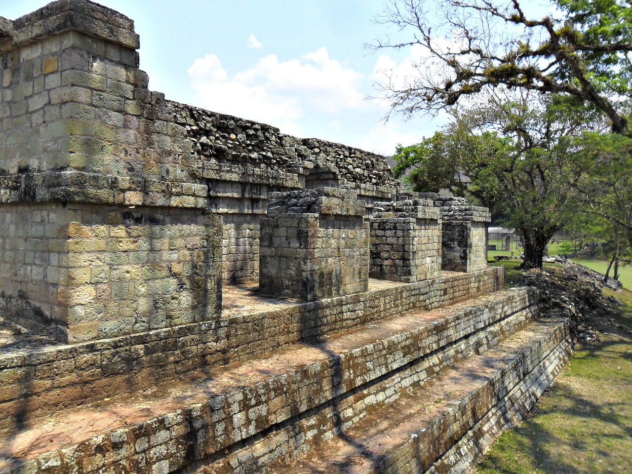 honduras tourism ruins free photo