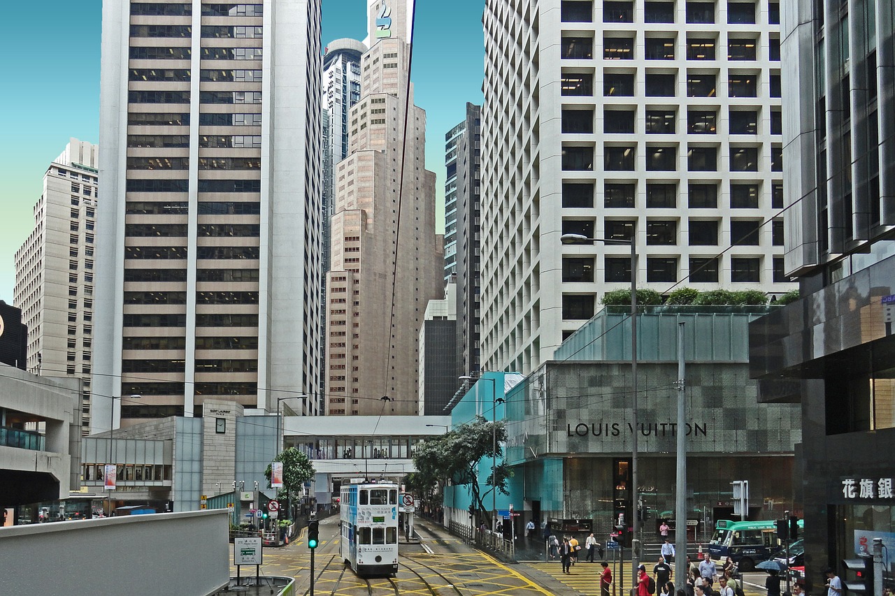 hong kong skyscraper city free photo