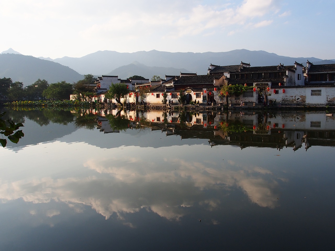 hongcun china chinese architecture huizhou architecture free photo