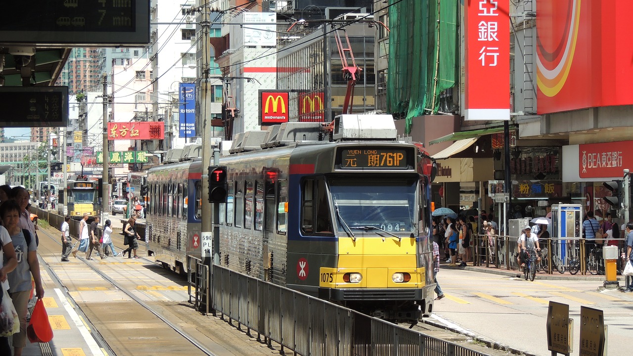 hongkong railway tram free photo