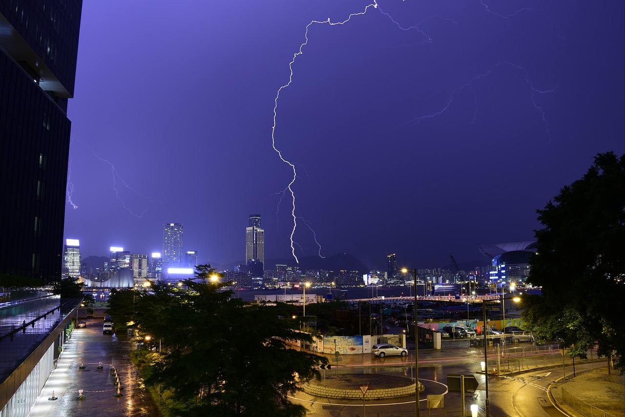 hongkong  night  thunder free photo