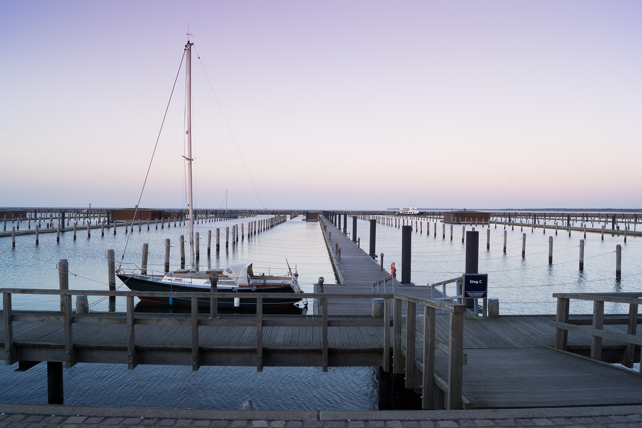 horizon  ship  boat free photo