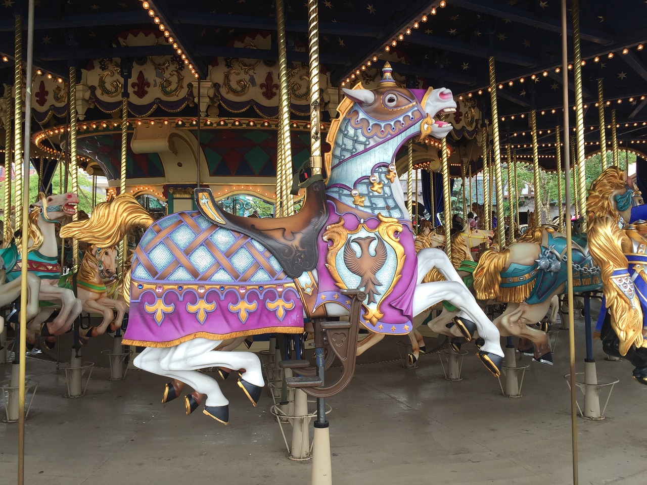 horse carousel merry-go-round free photo