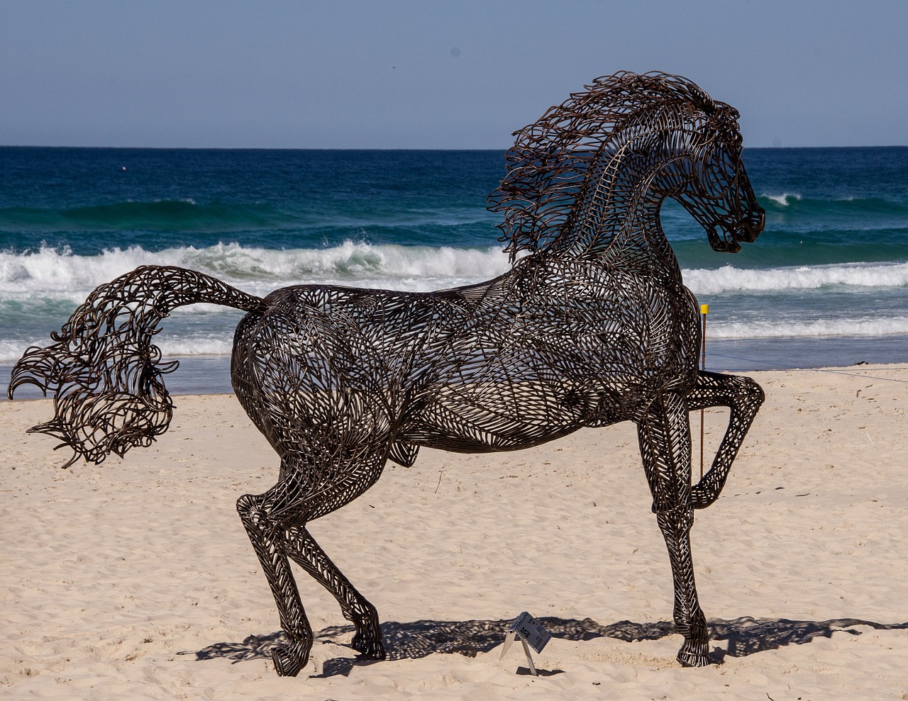 horse sculpture art free photo