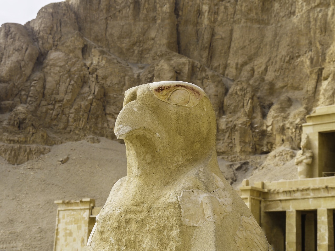 horus temple sculpture free photo