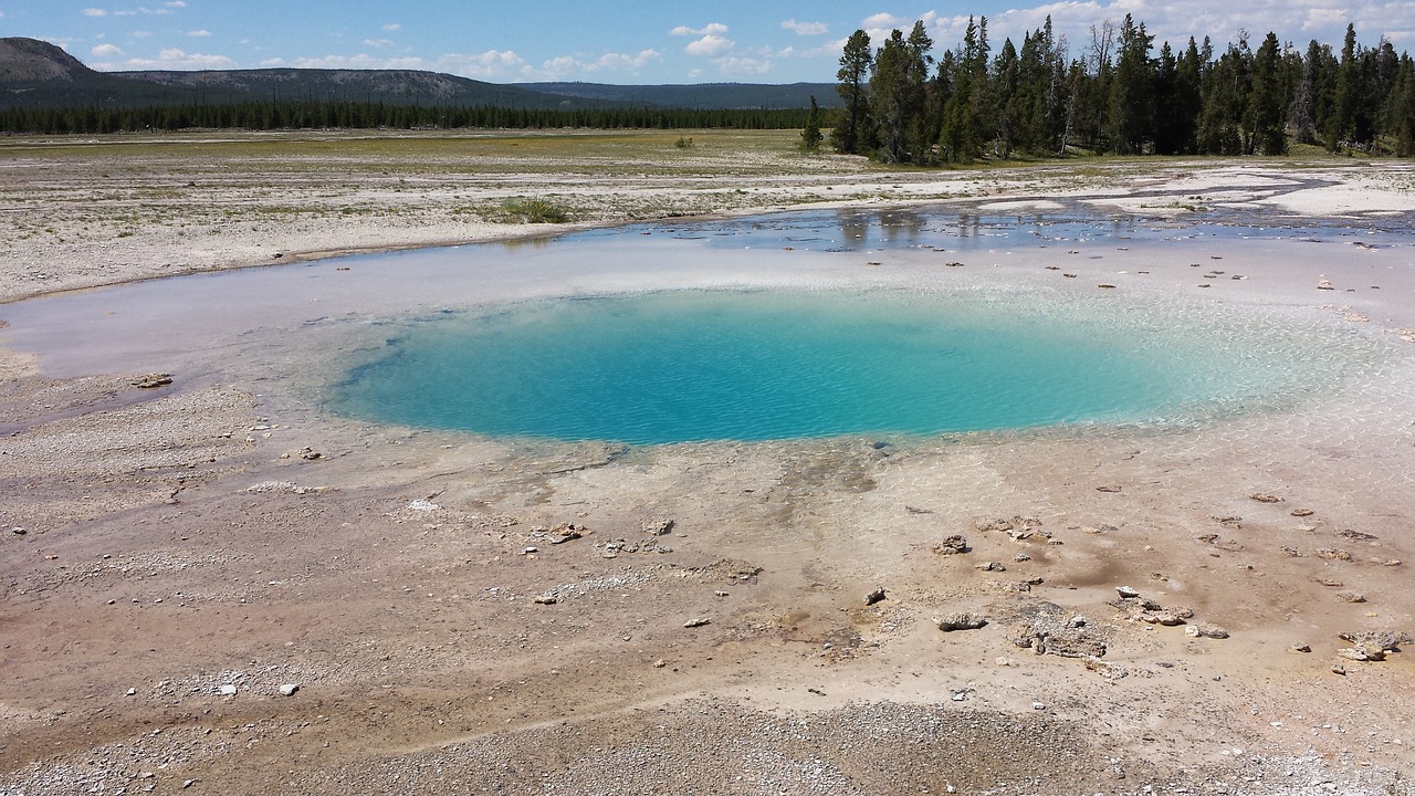 hot spring yellowstone free photo