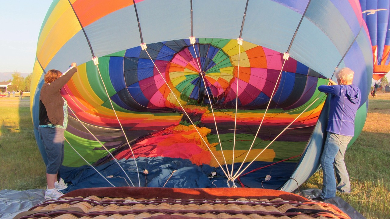 hot air balloon balloon aviation free photo