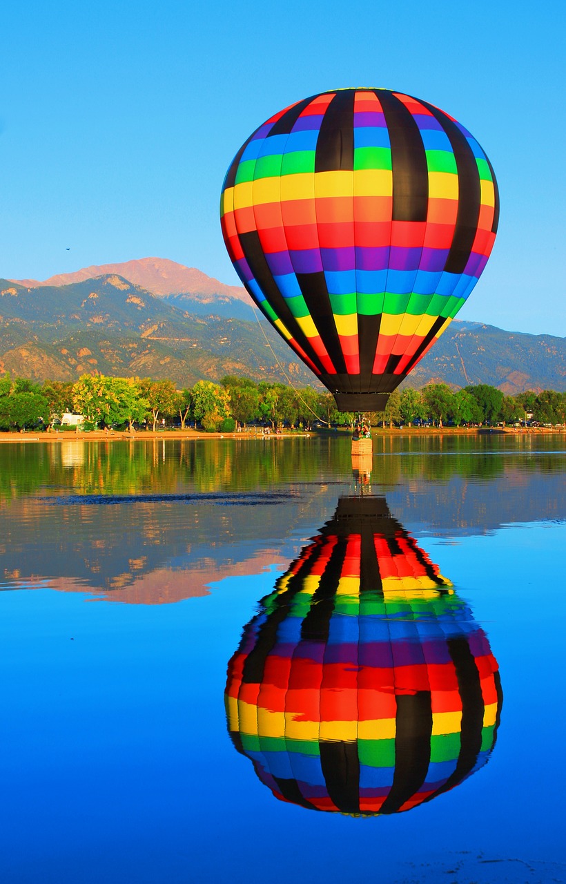 hot air balloon reflection pikes peak free photo