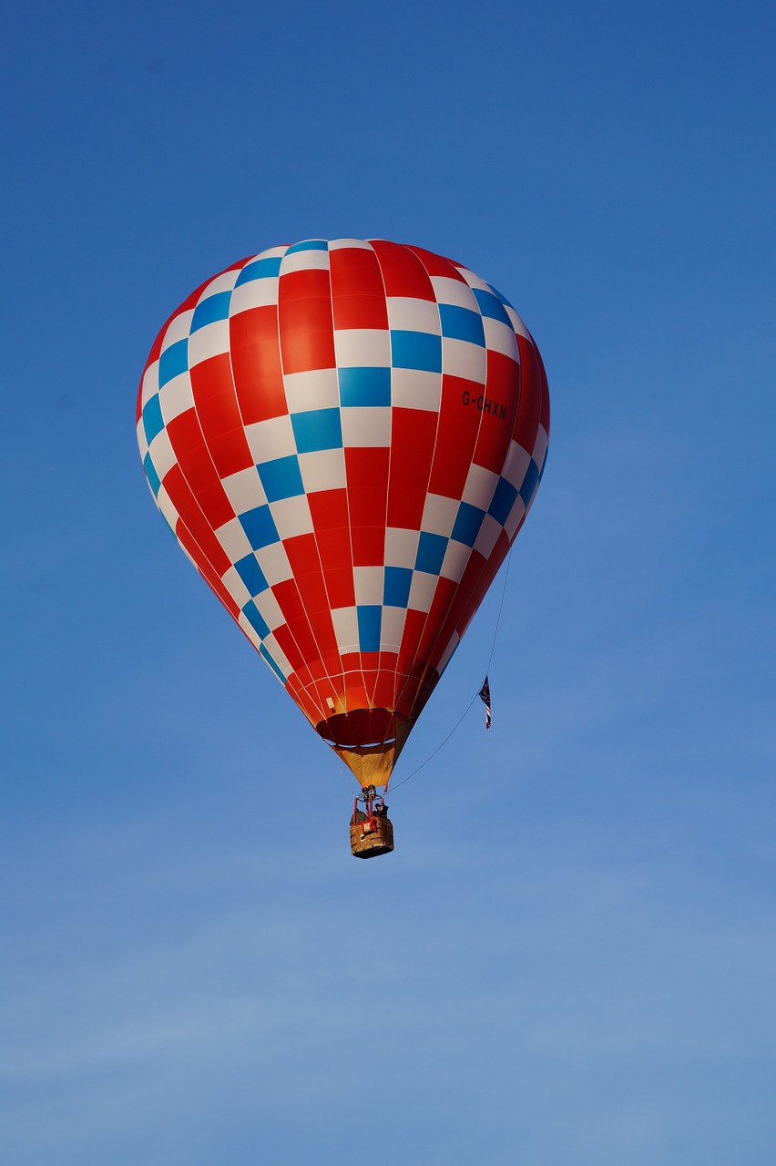 hot air balloon balloon hot air balloon ride free photo