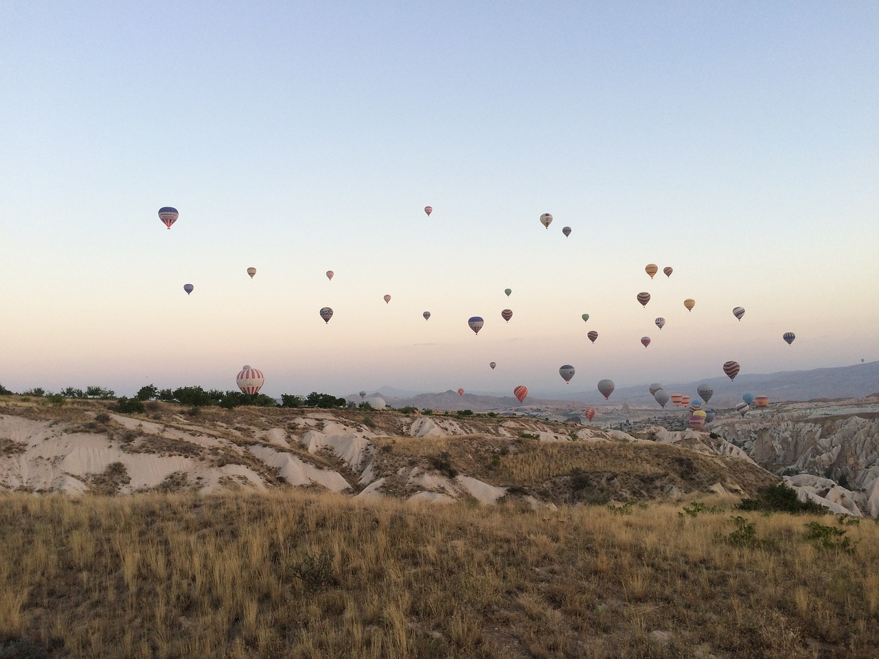 hot air balloon cappadocia sunrise free photo