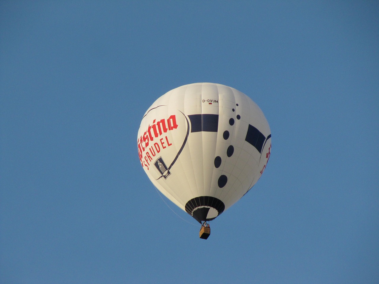 hot air balloon ballooning blue sky free photo
