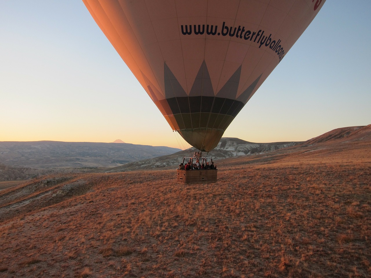 hot air balloon sunrise colours free photo