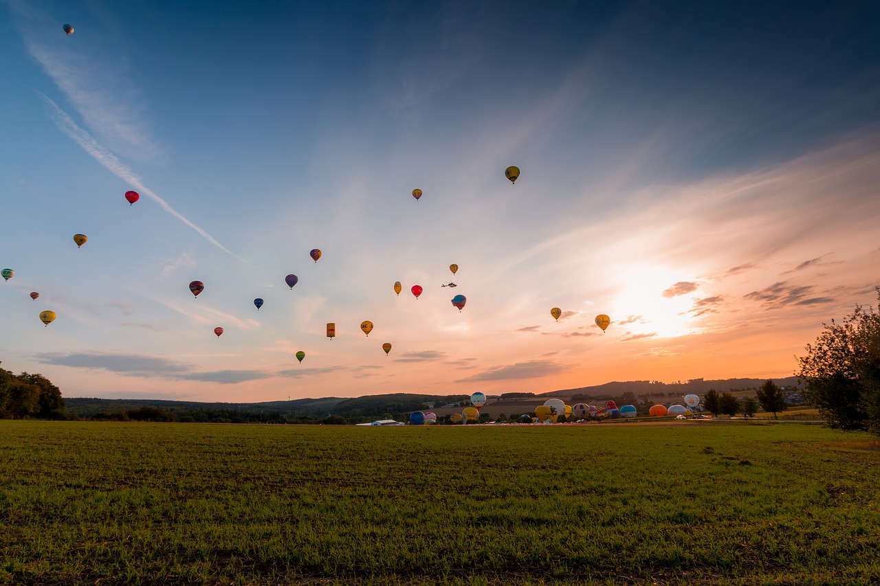 hot air balloon  montgolfiade  mass start free photo