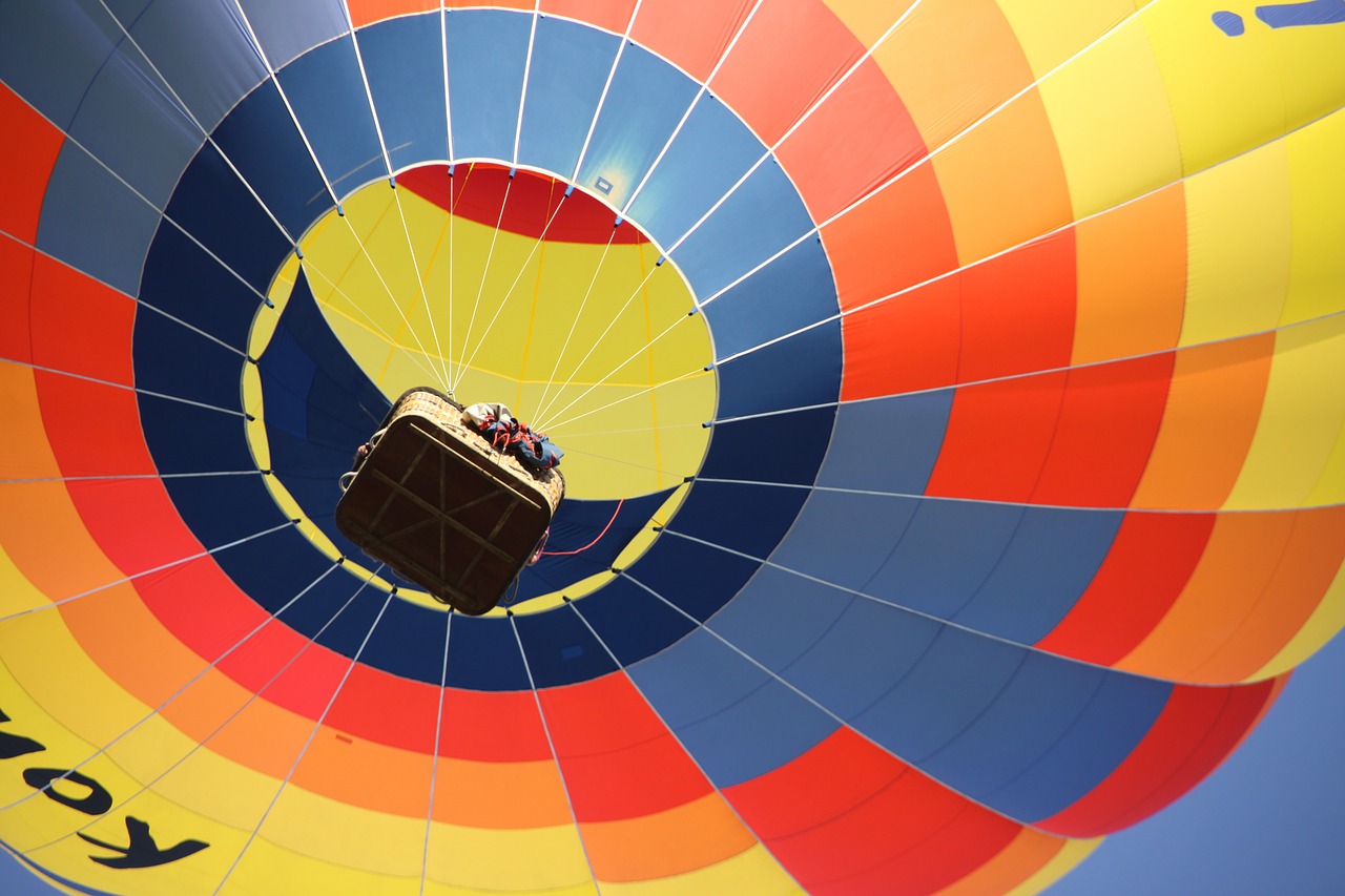 hot air balloon hot air balloon ride captive balloon free photo