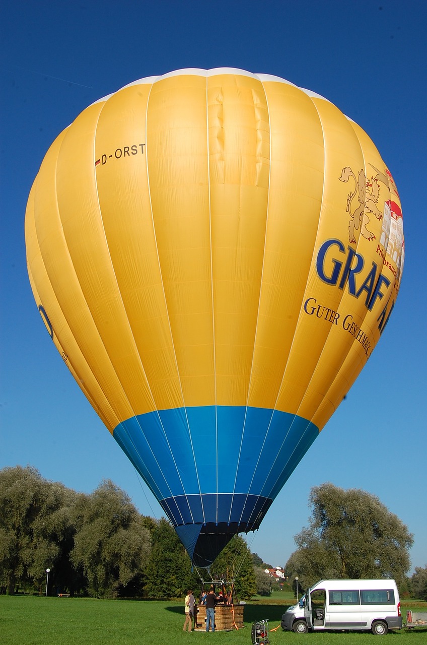 hot air balloon hot air balloon ride fly free photo