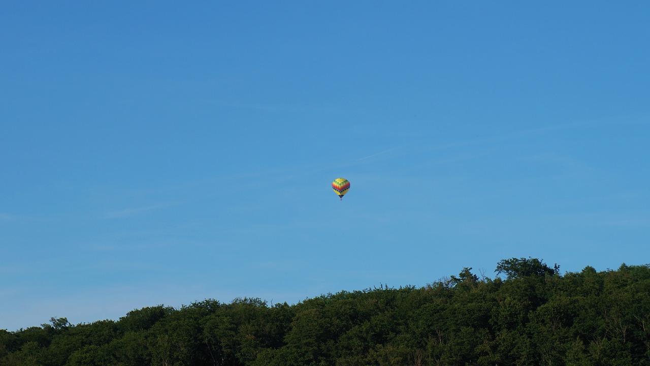 hot air balloon ride evening atmospheric free photo