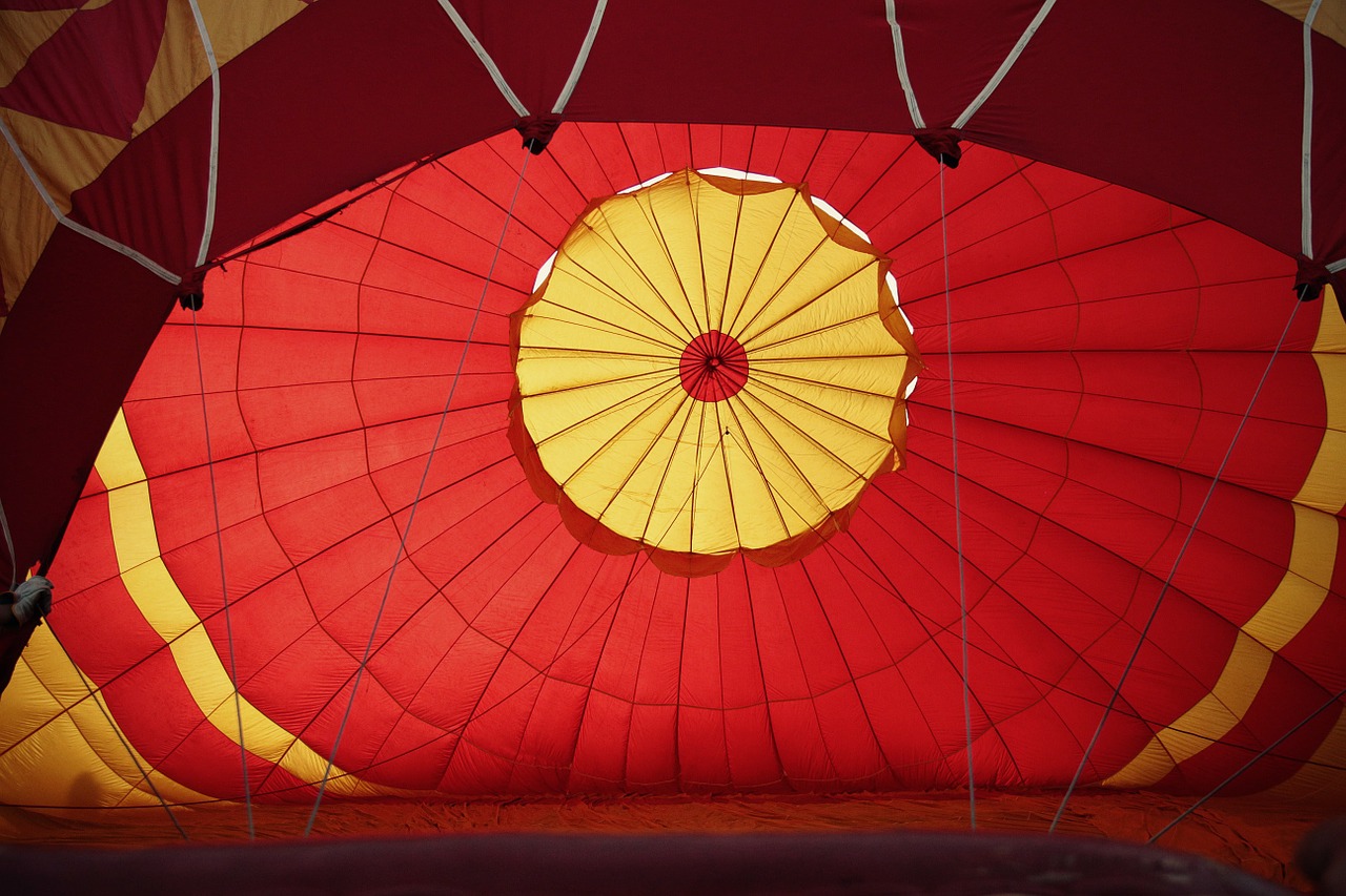 hot air ballooning flight light free photo