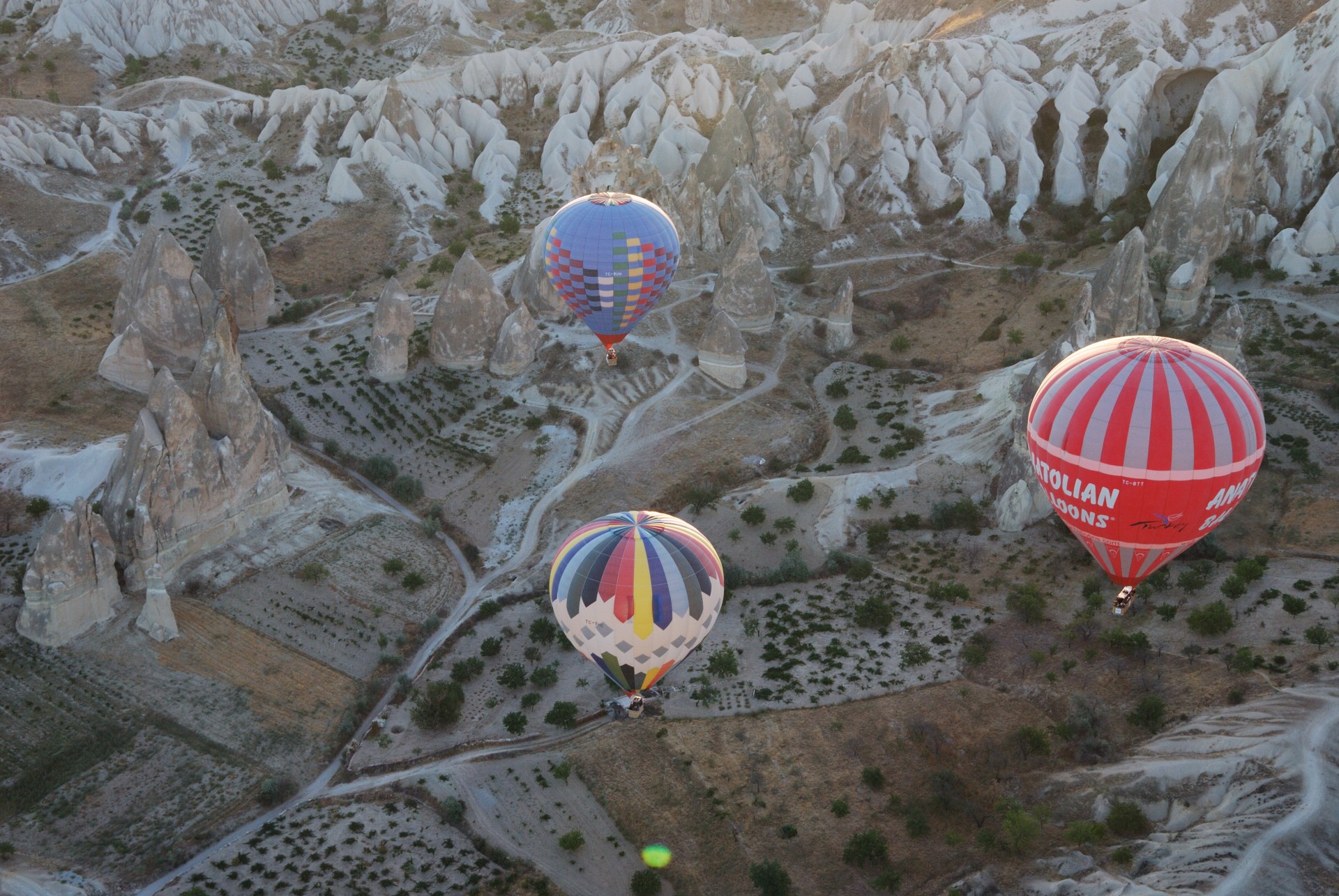 hot air balloon cappadocia turkey free photo